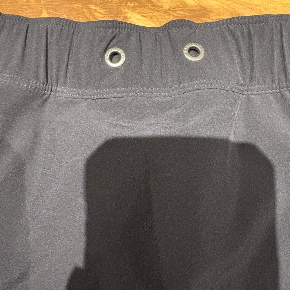 Patagonia Women's Fleetwith Skort Black Size XS Missing Drawstring - Picture 3 of 10